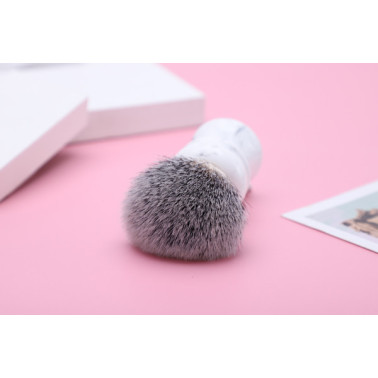 Blaireau de rasage "MANUEL" avec noeud de la marque Yaqi