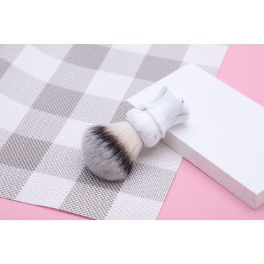 Blaireau de rasage "MANUEL" avec noeud de la marque Yaqi