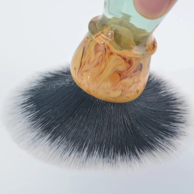 Blaireau de rasage "AMAURY" avec noeud de la marque Yaqi