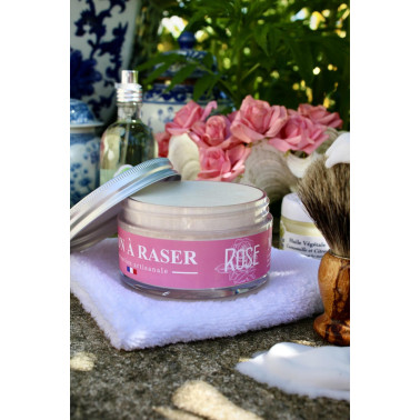 Savon à raser "Rose" format voyage Martin de Candre