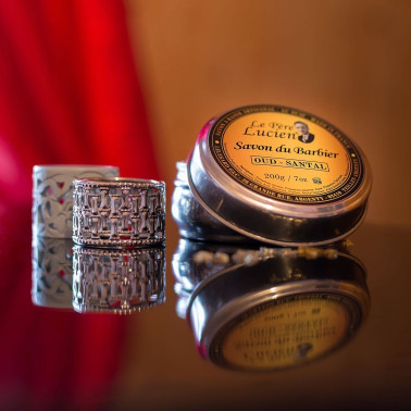 Savon à raser le Père Lucien au suif Santal Oud
